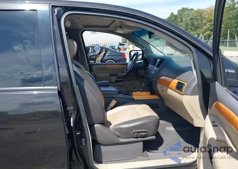 2014 Nissan Armada Platinum z USA, uszkodzony, nr VIN 5N1AA0NE2EN603270